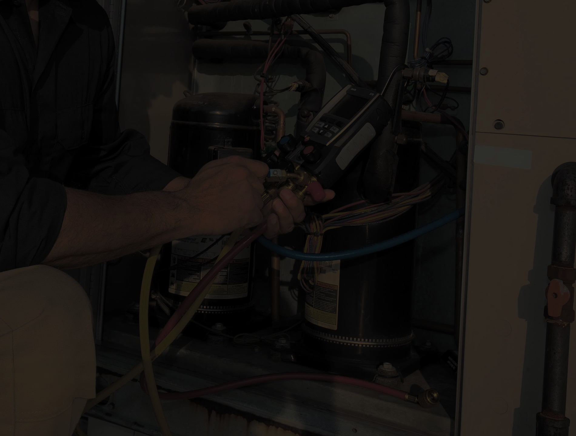 Equipo de refrigeración comercial en operación